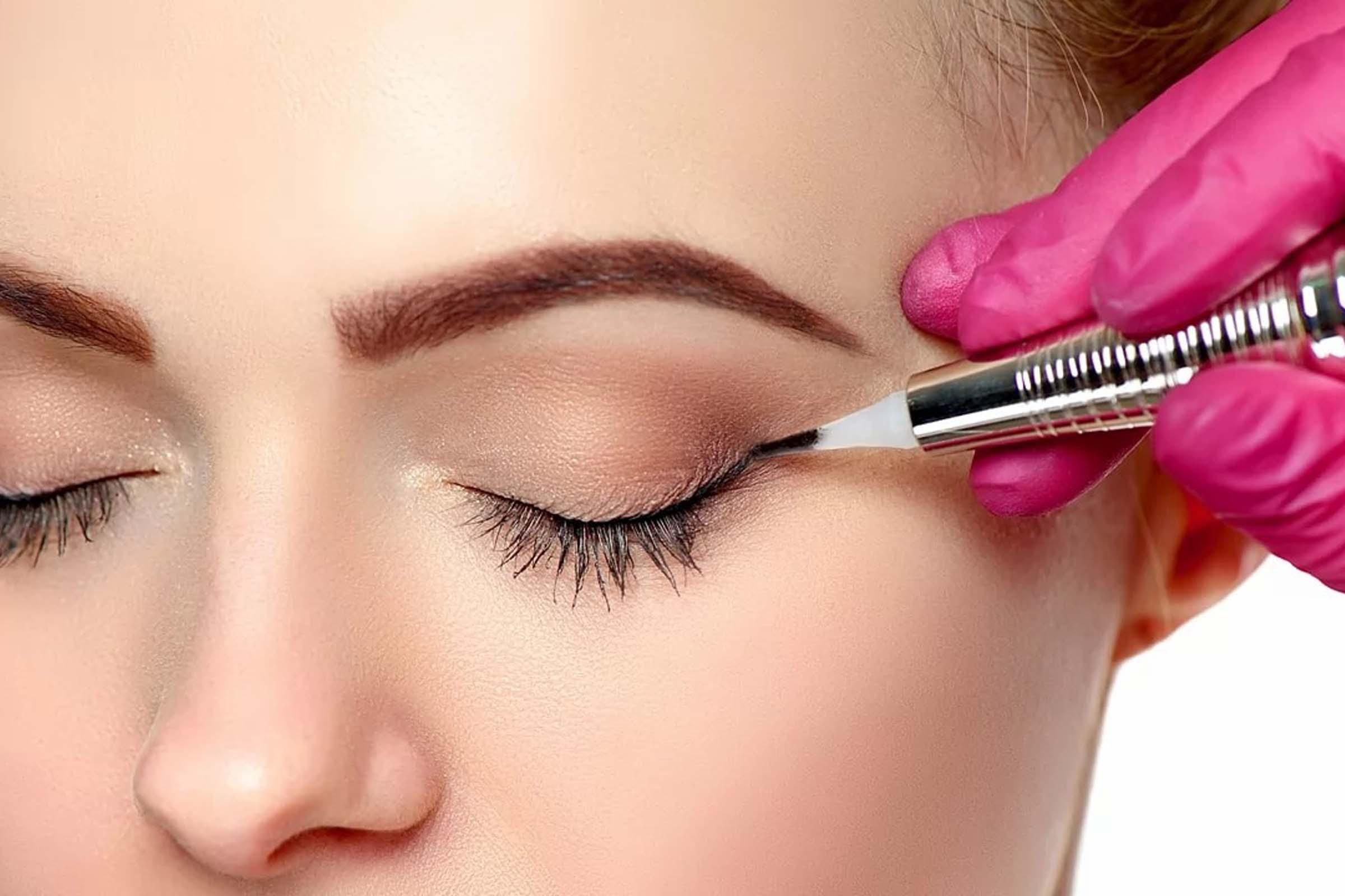 Eyeliner Diplener